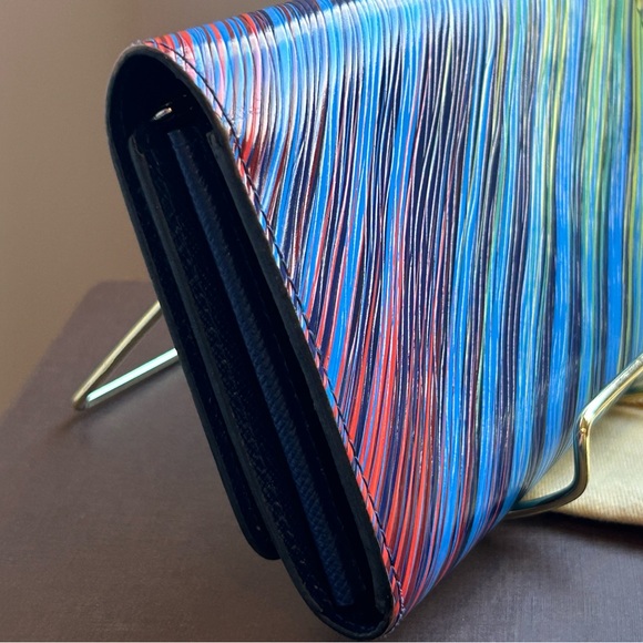 Louis Vuitton Epi Tropical Twist Wallet Limited Edition - Picture 5 of 16
